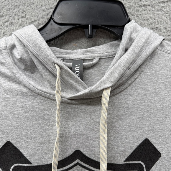 Vuori Pullover Hoodie Sweatshirt Women’s M Gray Black Waco Logo Athleisure - Picture 8 of 13